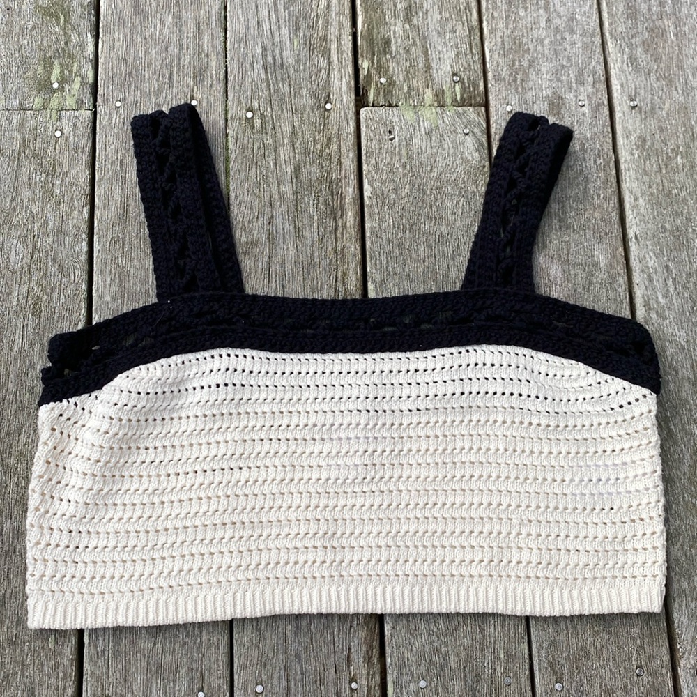 House of Harlow 1960 crochet crop top